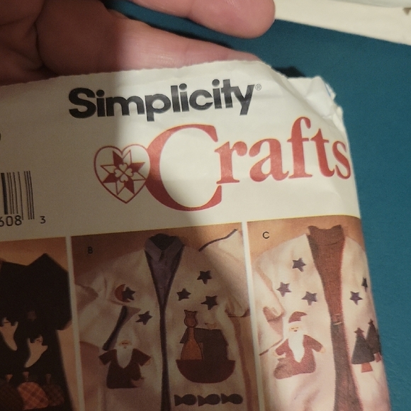 Simplicity Crafts Pattern Packet Sweaters - Picture 2 of 5